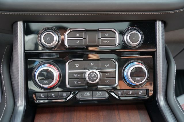 Used 2023 GMC Yukon Denali Ultimate AWD/4WD image 19