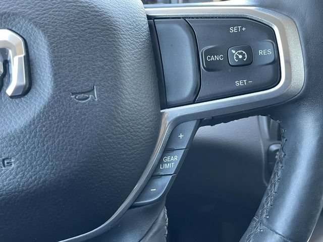 Used 2019 RAM 1500 Laramie AWD/4WD image 16