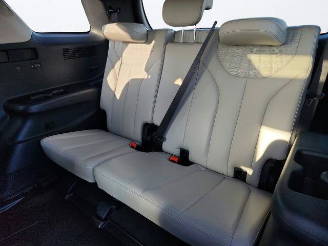 Used 2023 Hyundai Palisade Limited FWD image 21