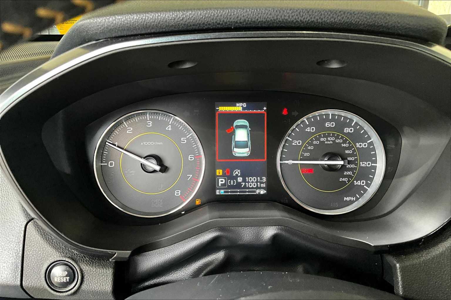 Used 2022 Subaru Crosstrek 2.5i Sport w/ Moonroof Package image 25