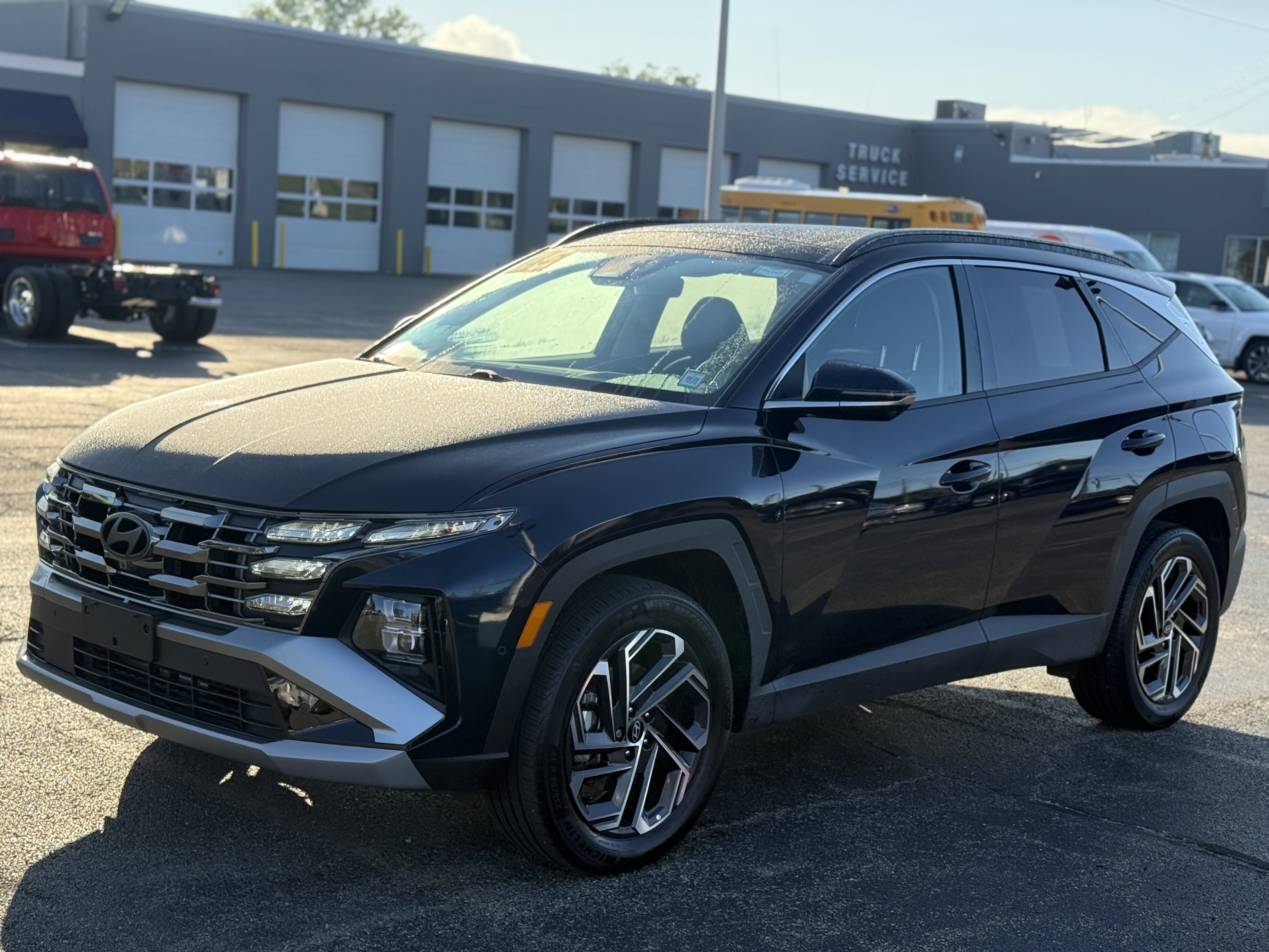 Used 2025 Hyundai Tucson Limited image 5