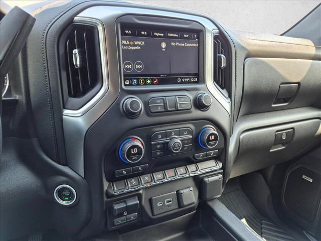 Used 2020 Chevrolet Silverado 1500 RST AWD/4WD image 14