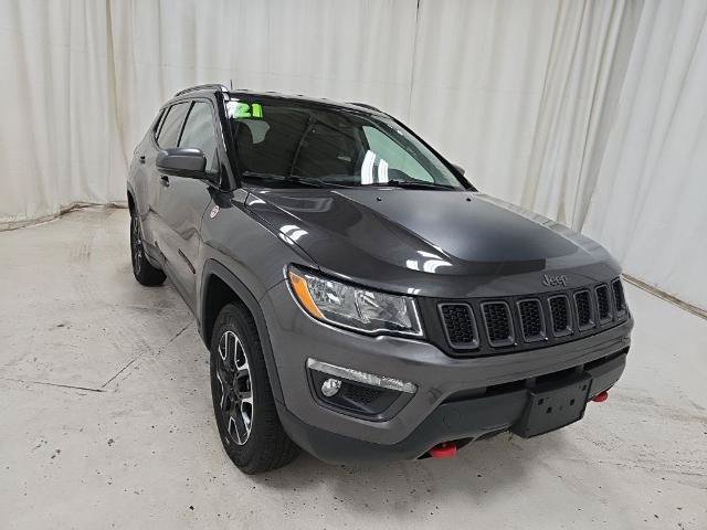 Used 2021 Jeep Compass Trailhawk AWD/4WD image 11