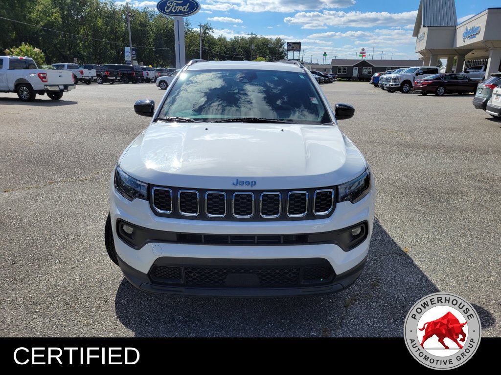 Used 2024 Jeep Compass Latitude AWD/4WD image 10