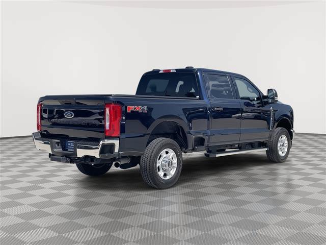 Certified 2025 Ford F250 XLT w/ FX4 Off-Road Package AWD/4WD image 7