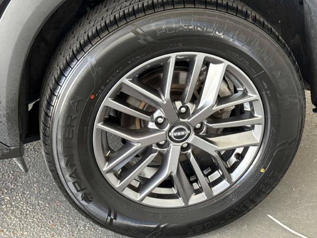 Used 2024 Nissan Rogue S AWD/4WD image 5