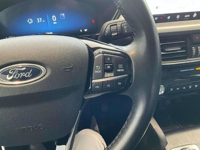 Certified 2024 Ford Escape Platinum AWD/4WD image 12