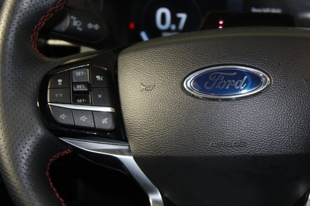 Certified 2025 Ford Explorer ST-Line w/ ST-Line Street Pack image 17