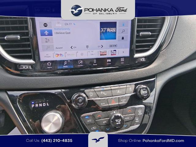 Used 2025 Chrysler Pacifica Select FWD image 12