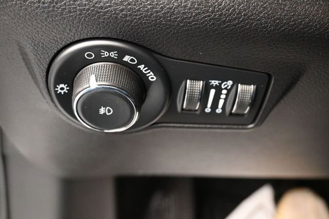 Used 2023 Jeep Compass Latitude AWD/4WD image 23