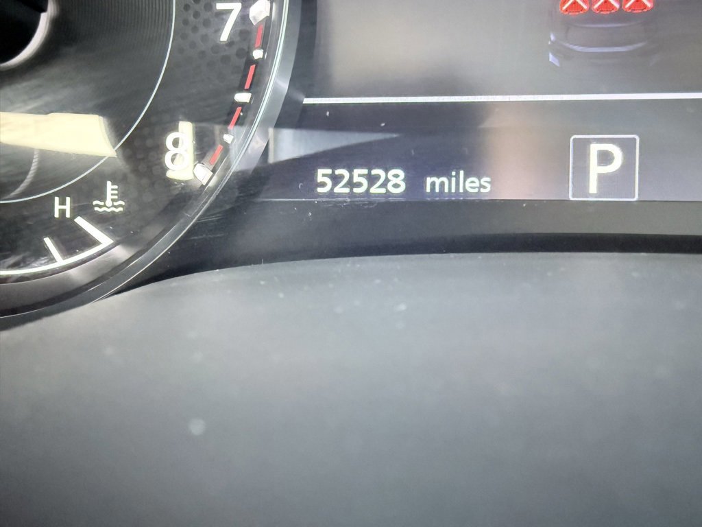 Used 2022 Nissan Armada SL image 2