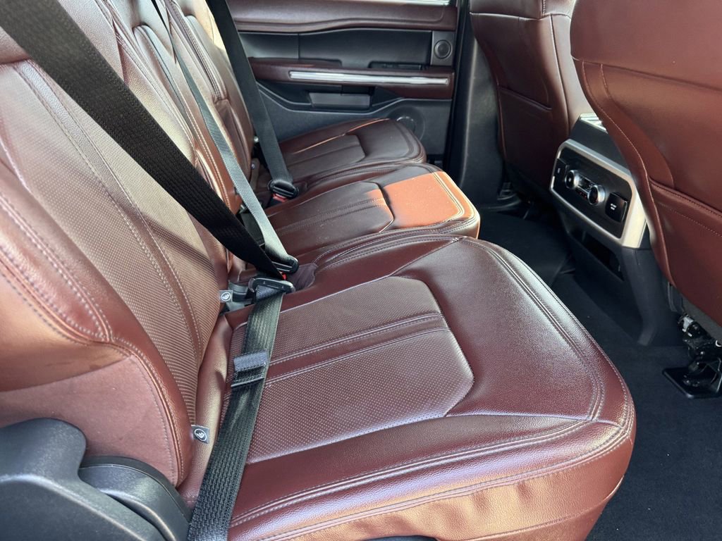 Certified 2024 Ford Expedition Limited image 7