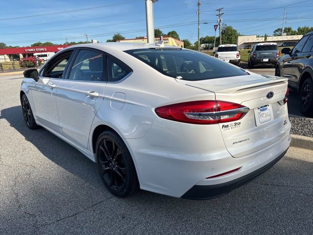 Certified 2019 Ford Fusion SE w/ Equipment Group 151A FWD image 6