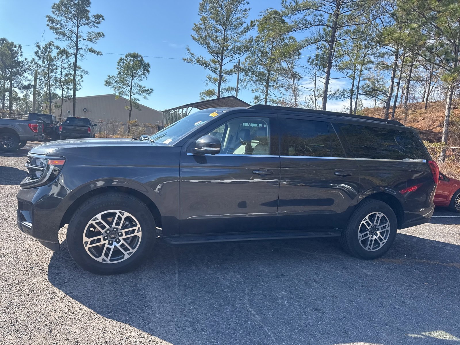 Certified 2025 Ford Expedition Max Active image 4