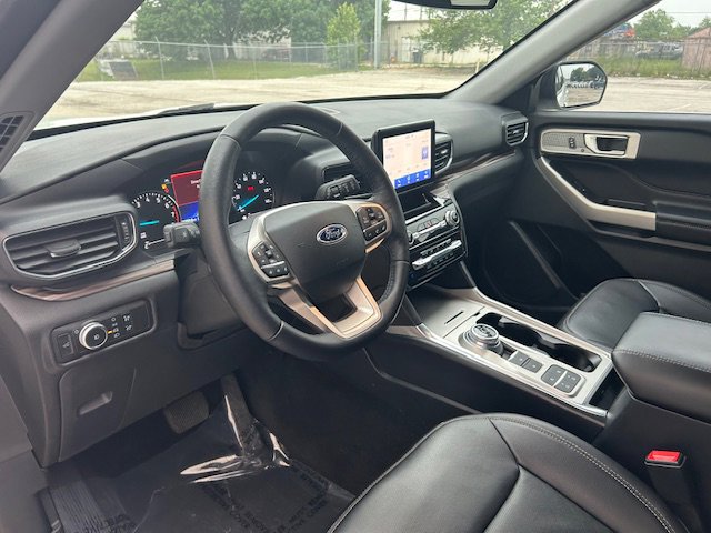 Certified 2021 Ford Explorer Limited w/ Equipment Group 301A RWD image 11