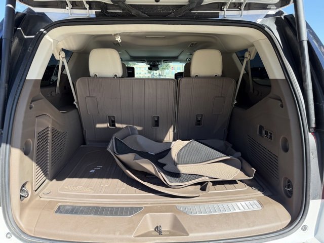 Used 2023 GMC Yukon XL Denali w/ Denali Reserve Package image 7