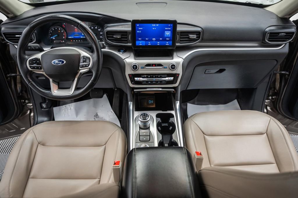 Certified 2021 Ford Explorer XLT w/ Equipment Group 202A image 21