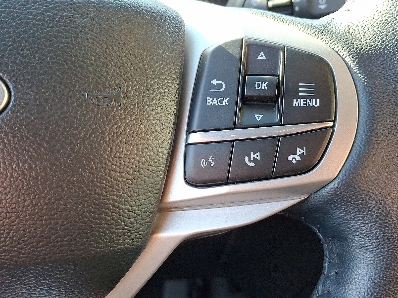 Certified 2023 Ford Explorer XLT w/ Equipment Group 202A image 24