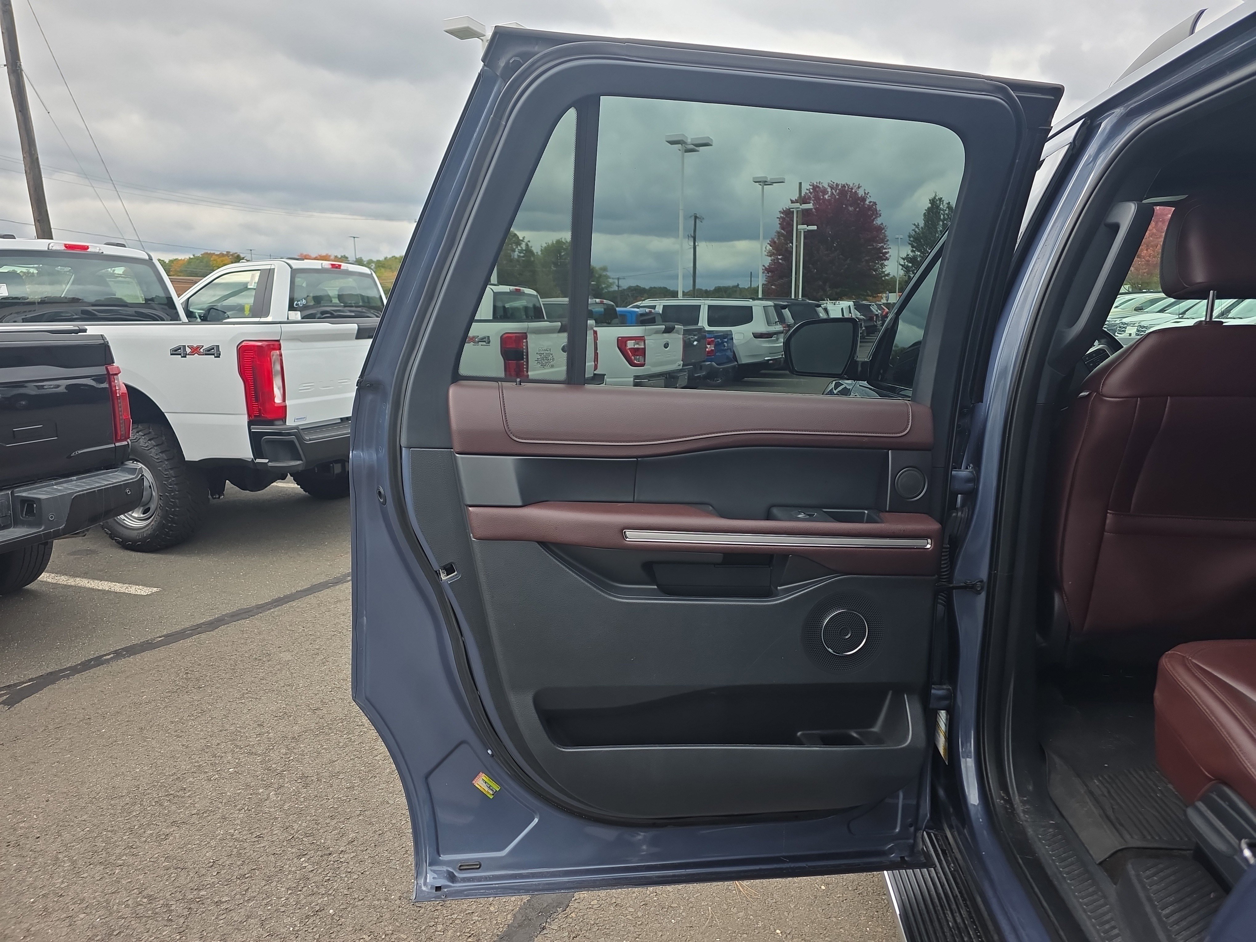 Certified 2022 Ford Expedition Max Limited image 23