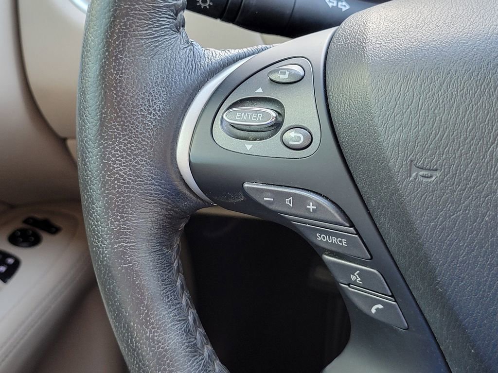 Used 2020 Nissan Pathfinder Platinum w/ Cargo Package image 30