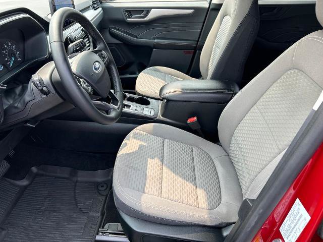 Certified 2022 Ford Escape SE w/ SE Sport Appearance Package AWD/4WD image 16