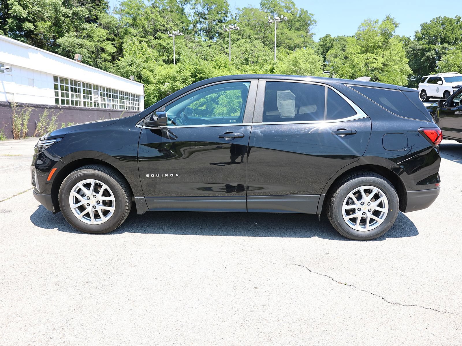 Used 2022 Chevrolet Equinox LT AWD/4WD image 4