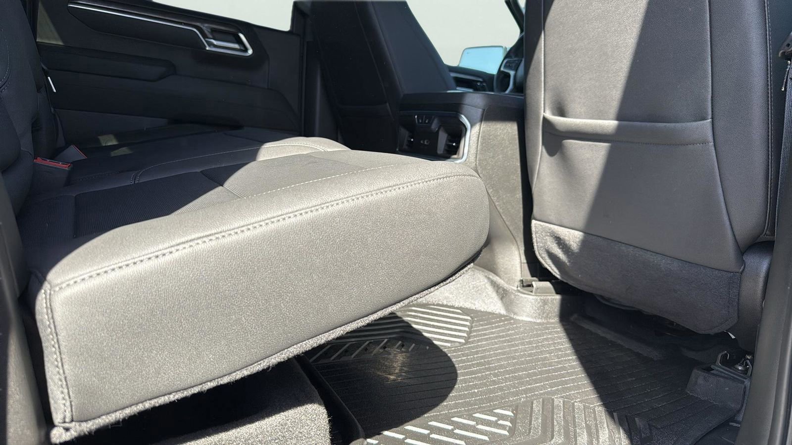 Used 2025 Chevrolet Silverado 1500 LTZ image 27