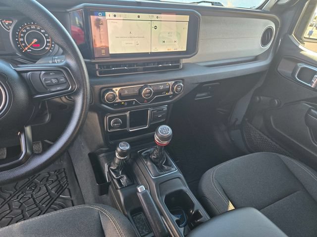 Used 2024 Jeep Wrangler Sport AWD/4WD image 17