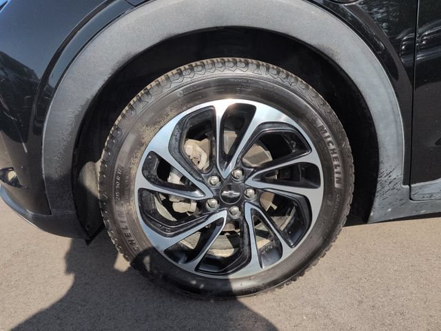 Used 2022 Chevrolet Bolt EUV Premier w/ Sun & Sound Package FWD image 10