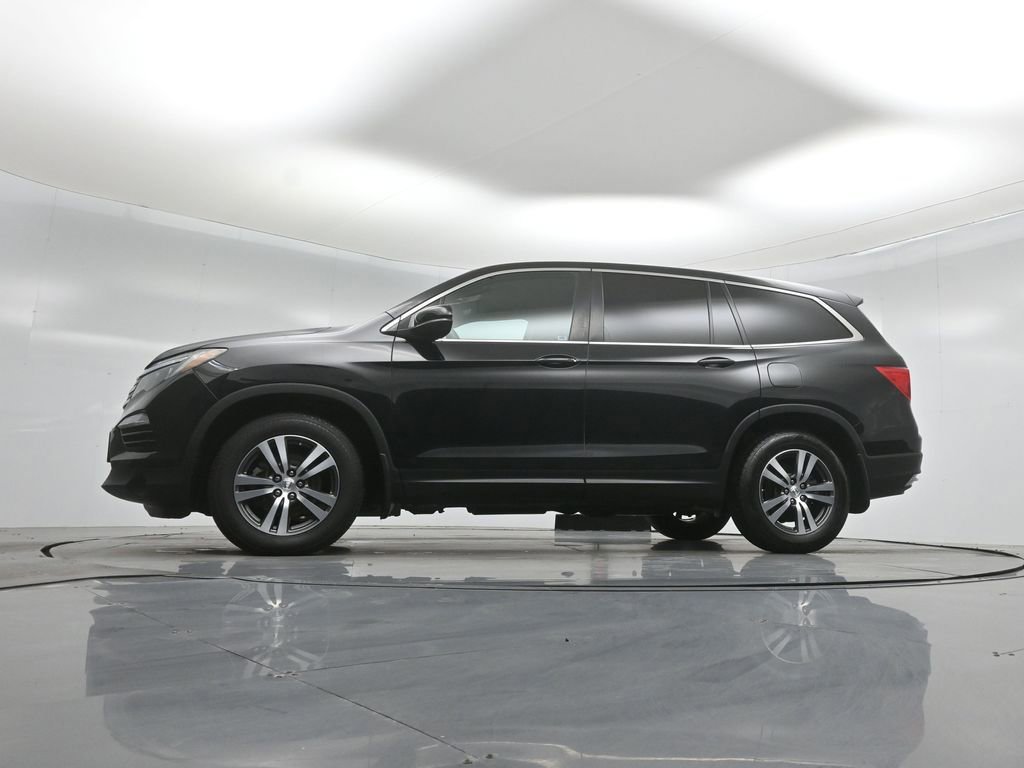 Used 2017 Honda Pilot EX image 24