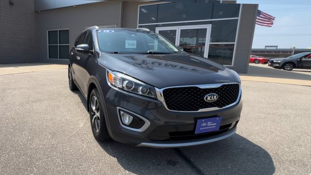 Used 2018 Kia Sorento EX AWD/4WD image 3
