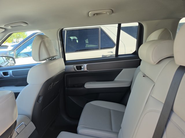 Used 2026 Hyundai Santa Fe SEL FWD image 16