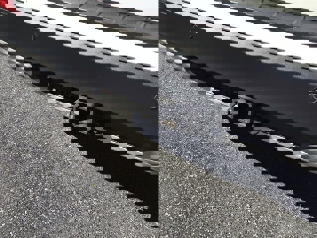 Certified 2022 Ford Explorer XLT w/ Equipment Group 202A image 23