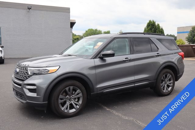 Certified 2024 Ford Explorer XLT w/ Equipment Group 202A