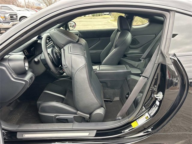 Used 2023 Toyota GR86 Premium image 18