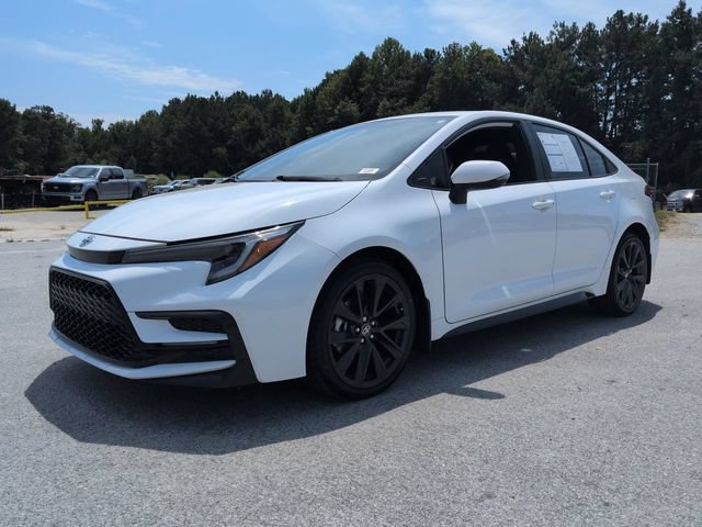 Used 2025 Toyota Corolla SE w/ Convenience Package FWD image 8