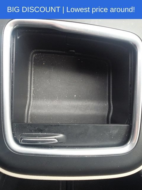 Used 2023 Chrysler Pacifica Touring-L FWD image 42