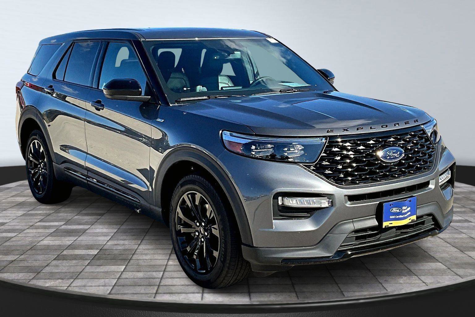 Certified 2022 Ford Explorer ST-Line w/ Class IV Trailer Tow Package