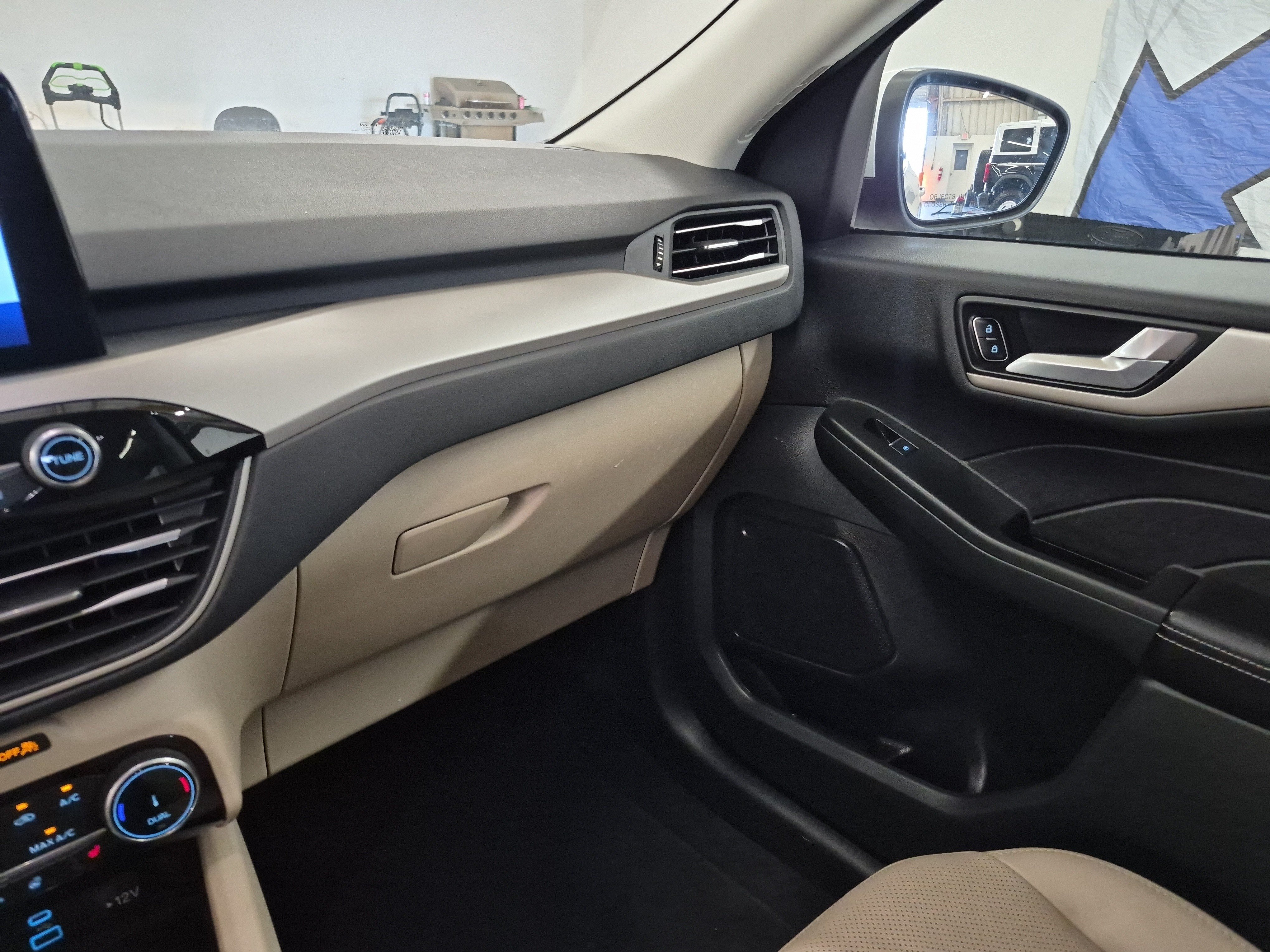 Certified 2022 Ford Escape SEL AWD/4WD image 20