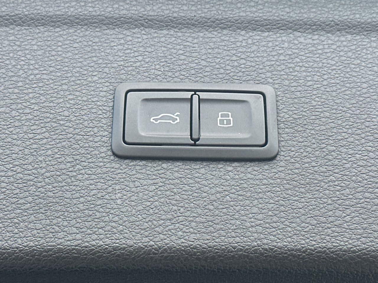 Used 2024 Audi Q5 2.0T Premium Plus AWD/4WD image 19