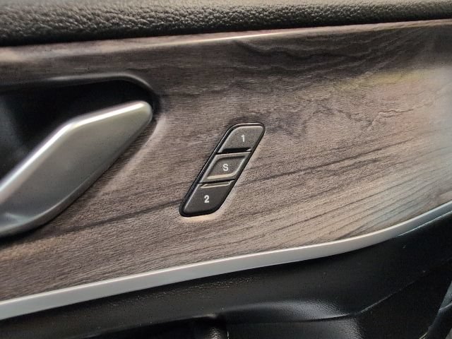 Used 2023 Jeep Grand Cherokee Limited AWD/4WD image 16