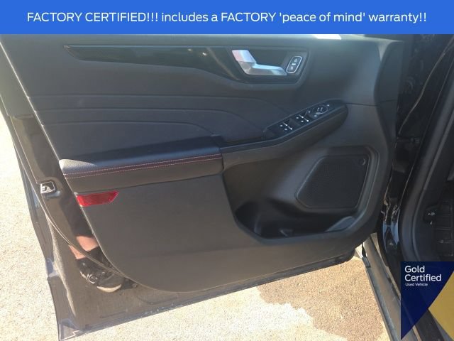 Certified 2025 Ford Escape ST-Line Select AWD/4WD image 26