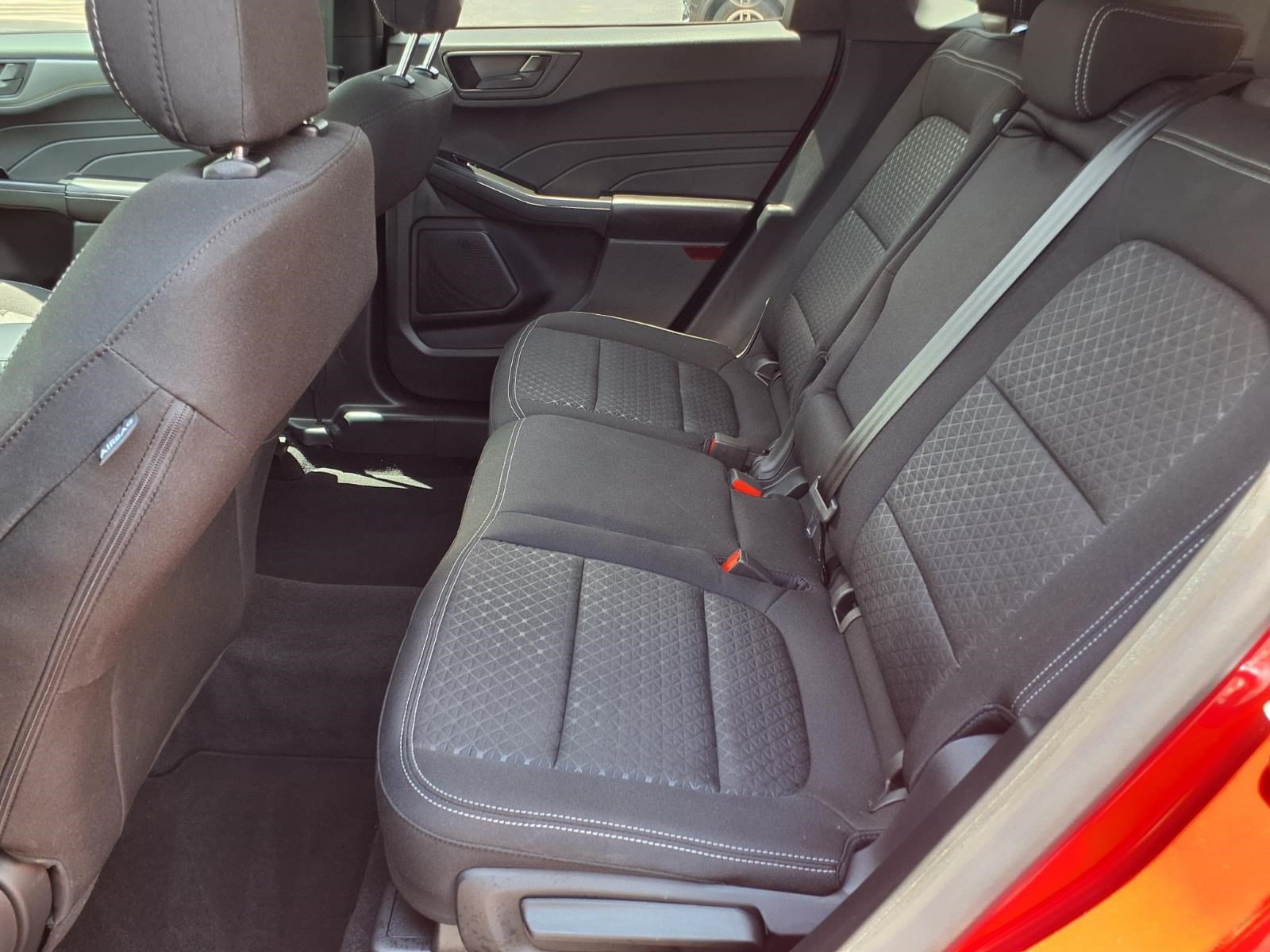 Certified 2025 Ford Escape Active FWD image 11