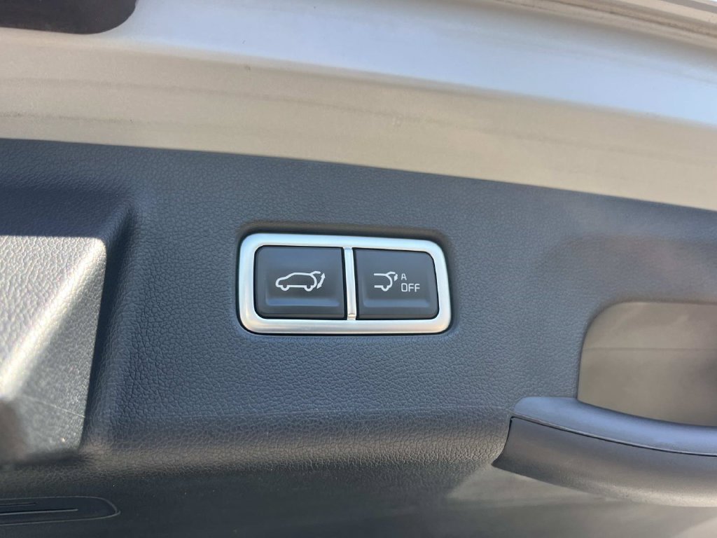Used 2024 Kia Sorento SX Prestige w/ Sage Leather Package AWD/4WD image 16