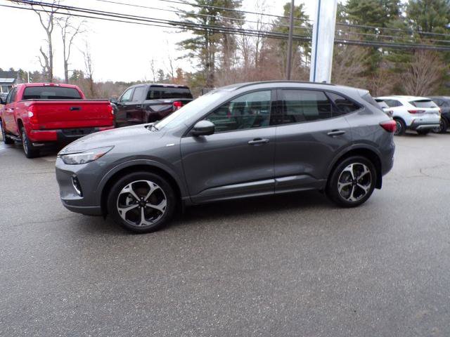 Certified 2023 Ford Escape ST-Line Elite w/ Premium Technology Package AWD/4WD image 4