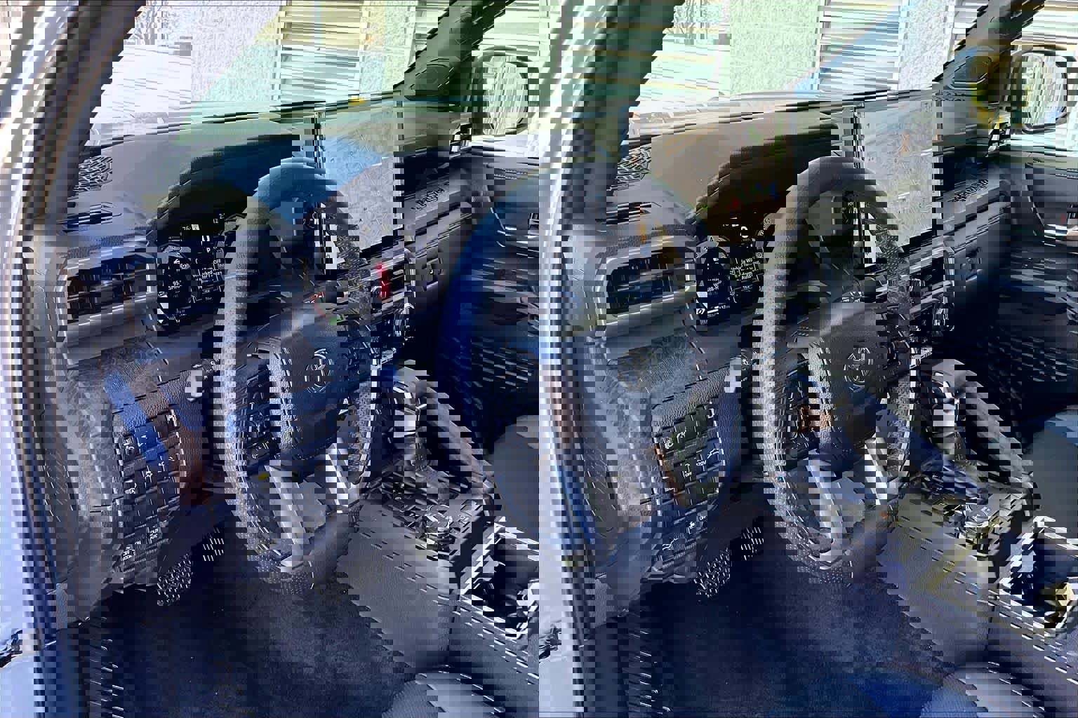 Used 2024 Toyota Tacoma Limited image 18