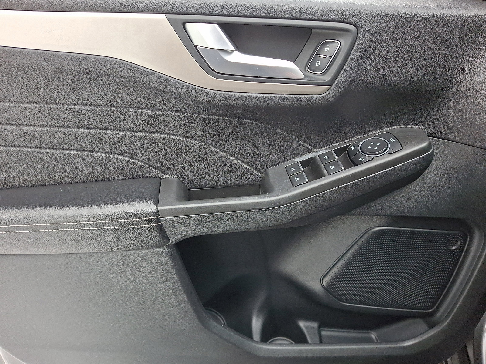 Certified 2021 Ford Escape SE w/ Convenience Package image 16