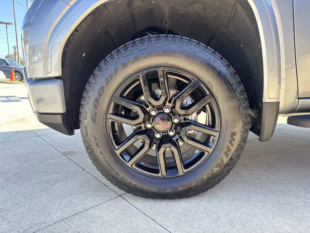 Used 2025 GMC Sierra 1500 AT4 w/ AT4 Premium Package image 6