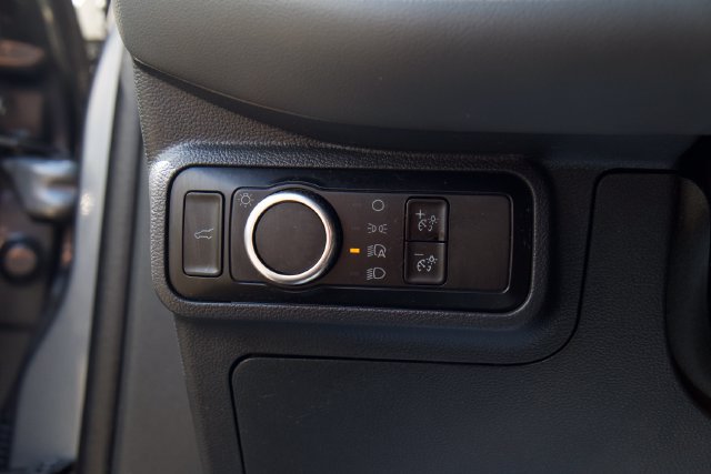 Certified 2025 Ford Explorer Active AWD/4WD image 18
