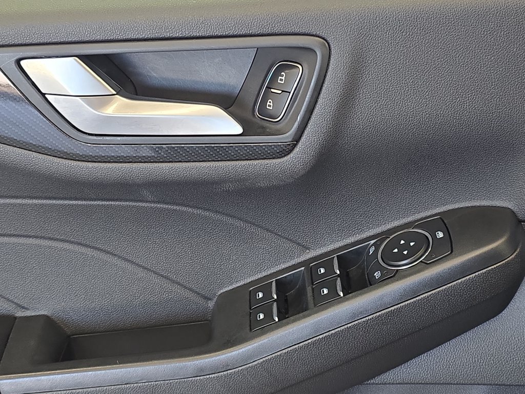 Certified 2024 Ford Escape ST-Line AWD/4WD image 26